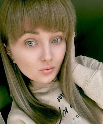 Решительно откровенная и искусная в области секса, я сделаю твои сны сбывшимися. У меня есть много возможностей, чтобы удовлетворить все твои желания. Обладая богатым опытом, я гарантирую, что наше время будет полным удовольствия и безумия. Доверься мне, и я покажу тебе, что такое настоящая страсть. Живу в Москве, и моя красота ничем не уступает ее величеству. Моя готовность идеально сочетается с моими фото и отзывами. 🌟💋💃 Рада